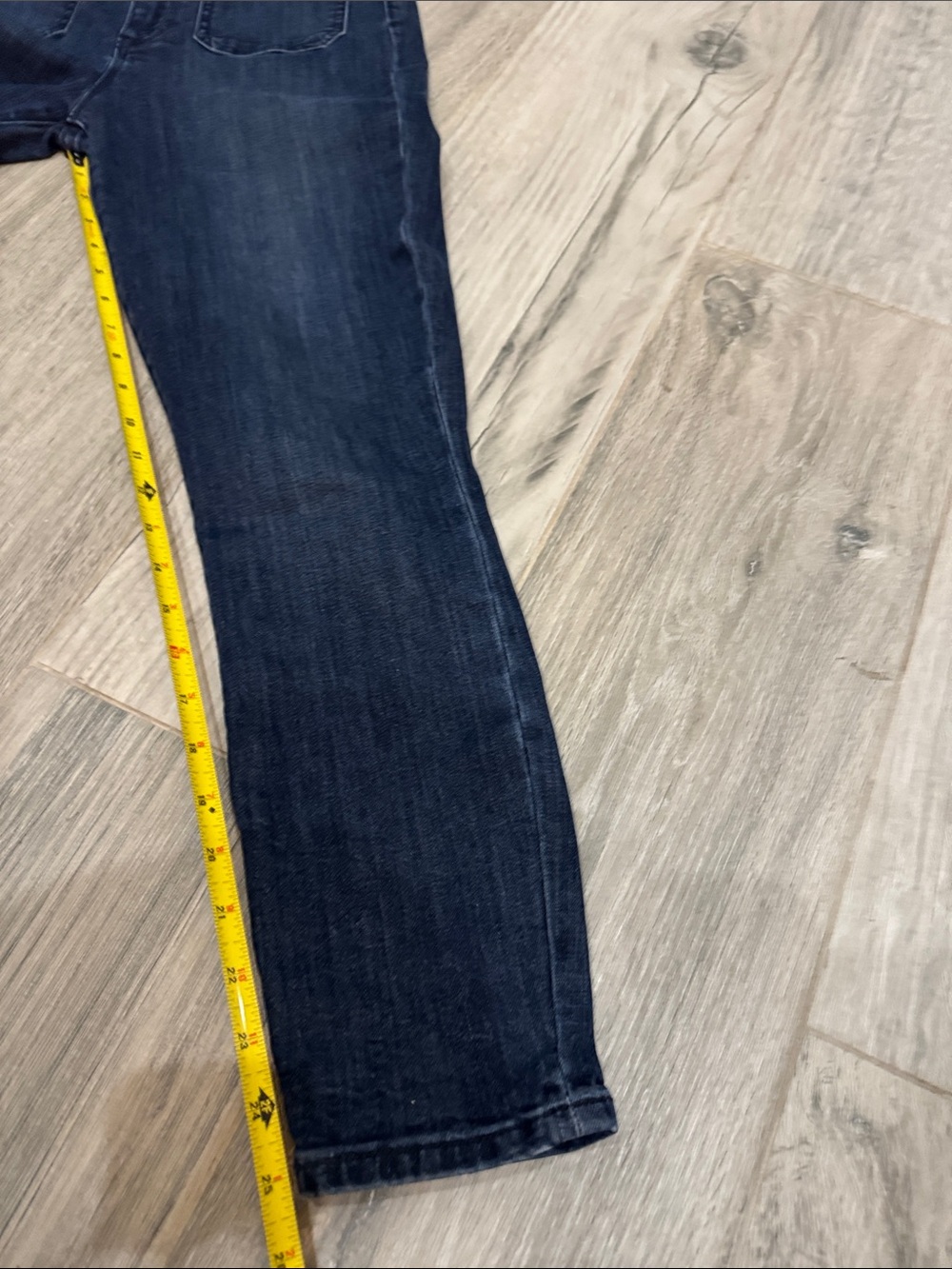 GAP Women's Denim Leggings in Dark Blue Wash - Picture 6 of 9